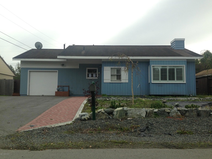 Front view 1