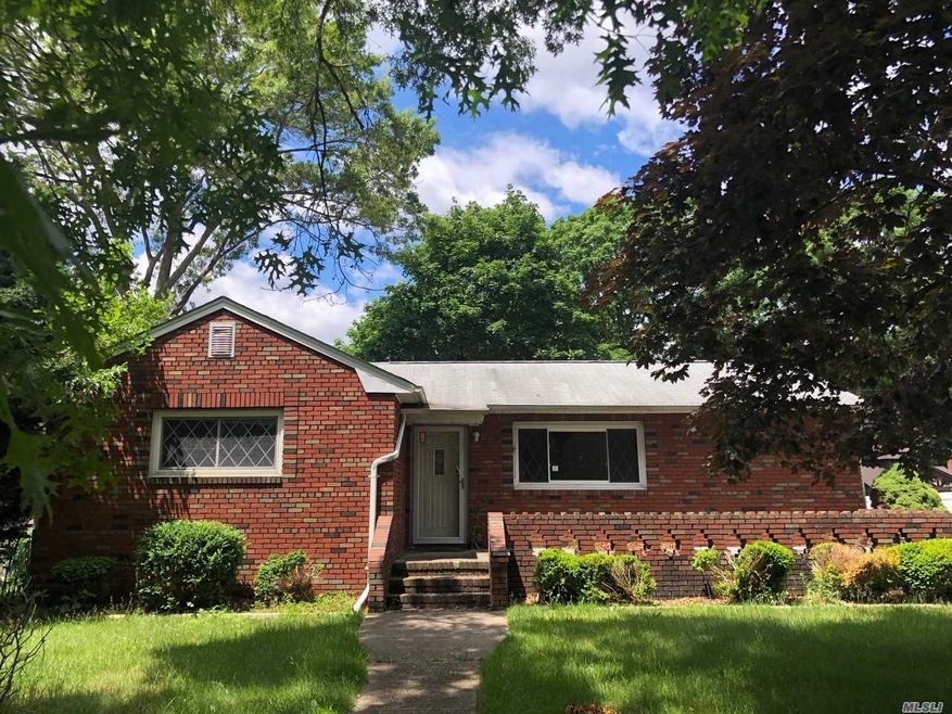 38 Williams Ave, Holtsville, NY 11742 - photo 1