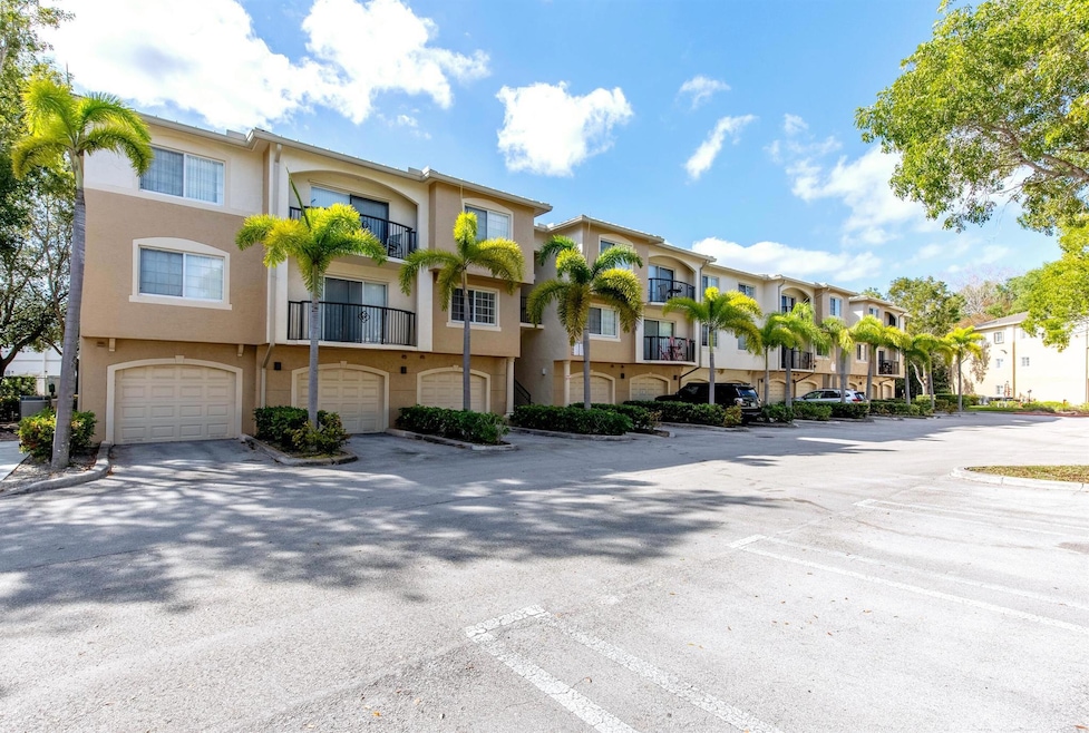 1100 Crestwood Ct S unit 1110, Royal Palm Beach, FL 33411 - photo 1