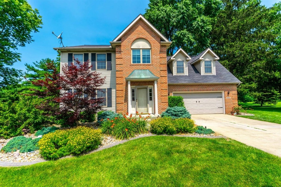 823 E Remington Square, La Porte, IN 46350 - photo 1