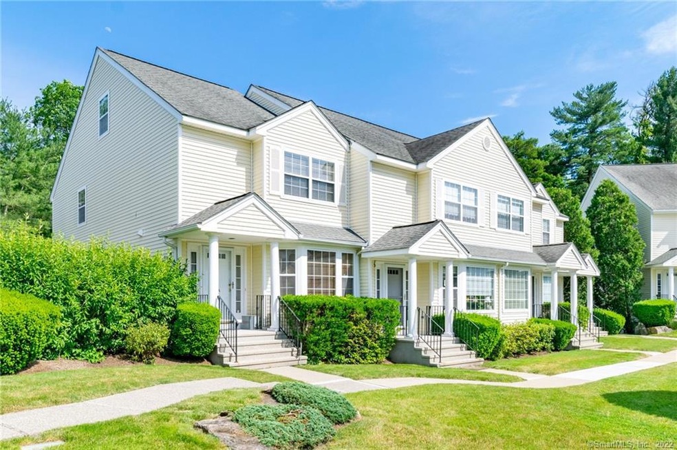 180 Turn of River Rd unit 12A, Stamford, CT 06905 - photo 1