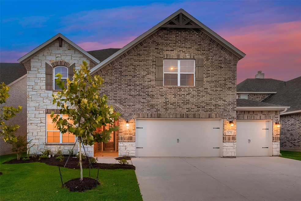 1636 Somerset Ln, Weatherford, TX 76087 - photo 1