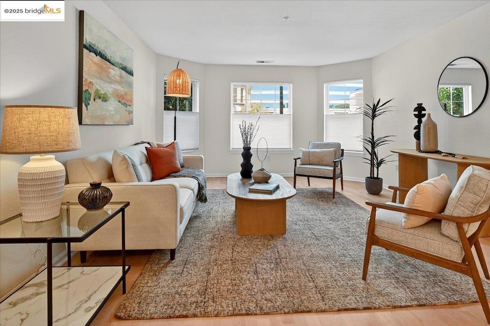 For Sale $539,000 • Co-Listing Agent