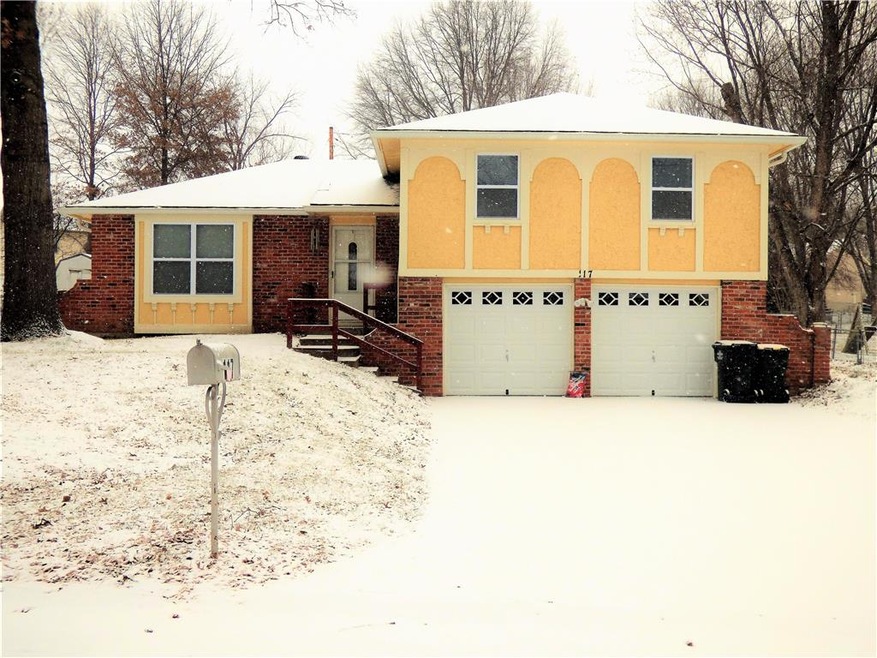 117 Ethel Ln, Lansing, KS 66043 - photo 1