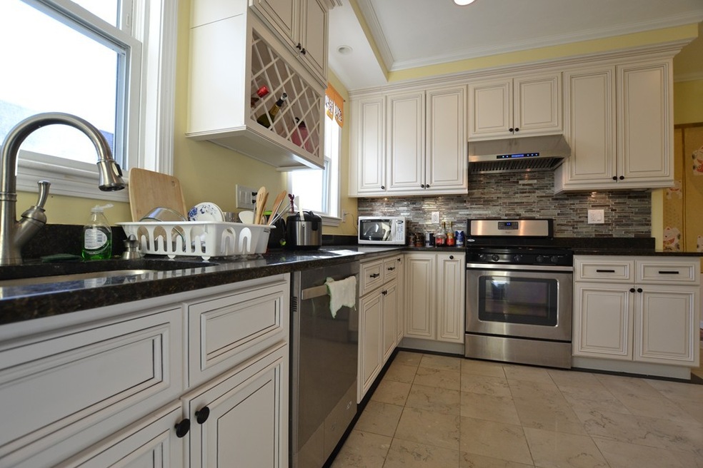 35 Palmer St unit R, Waltham, MA 02451 - photo 1