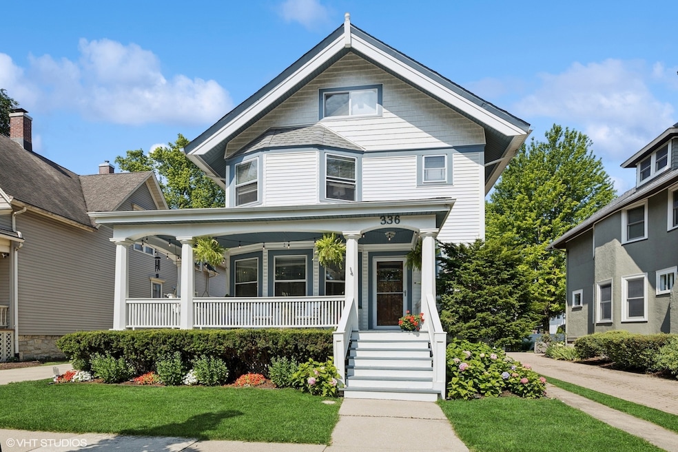 Sold $857,000 • Co-Listing Agent