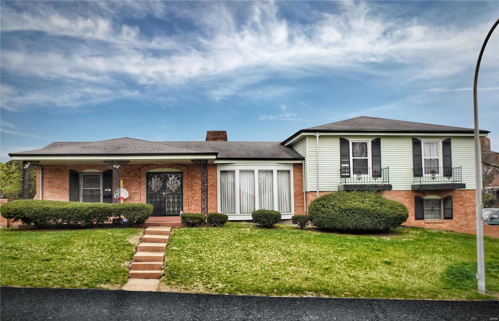 4500 Newstead Terrace, Saint Louis, MO 63115 - photo 1