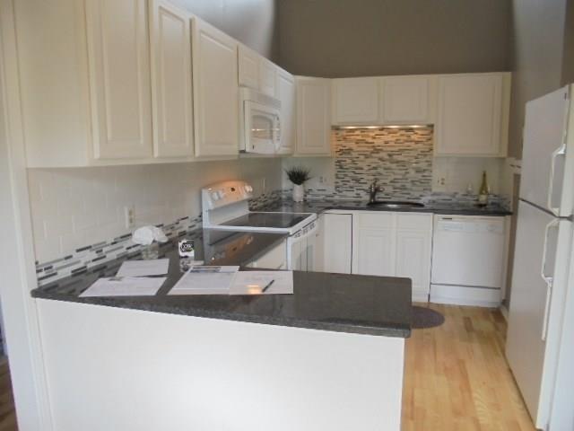 53 Heritage Village unit 53B, Southbury, CT 06488 - photo 1