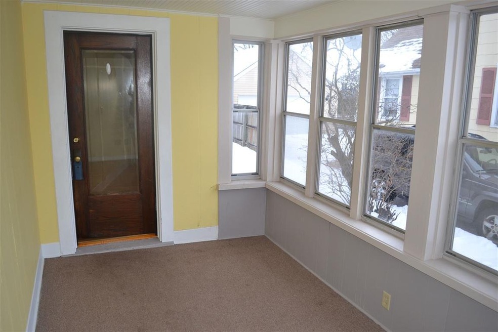 536 W 5th Ave, Oshkosh, WI 54902 - photo 1