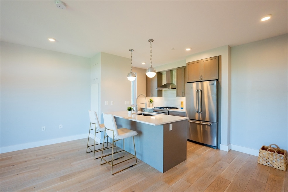 1650 Commonwealth Ave unit 407, Boston, MA 02135 - photo 1