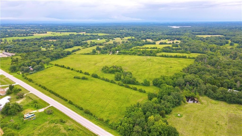 0 SE 300th Rd unit HMS2565555, Clinton, MO 64735 - photo 1