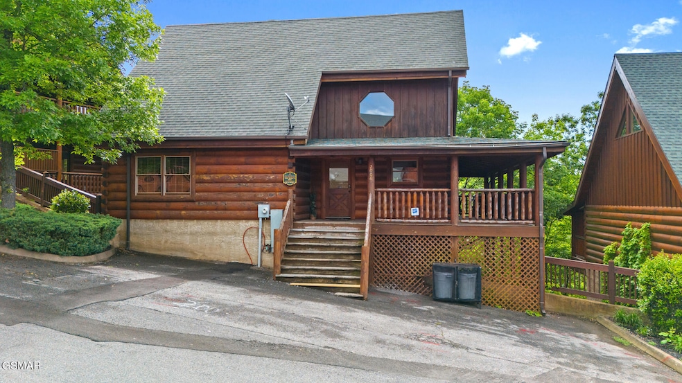 2006 Cougar Crossing Way, Sevierville, TN 37876 - photo 1