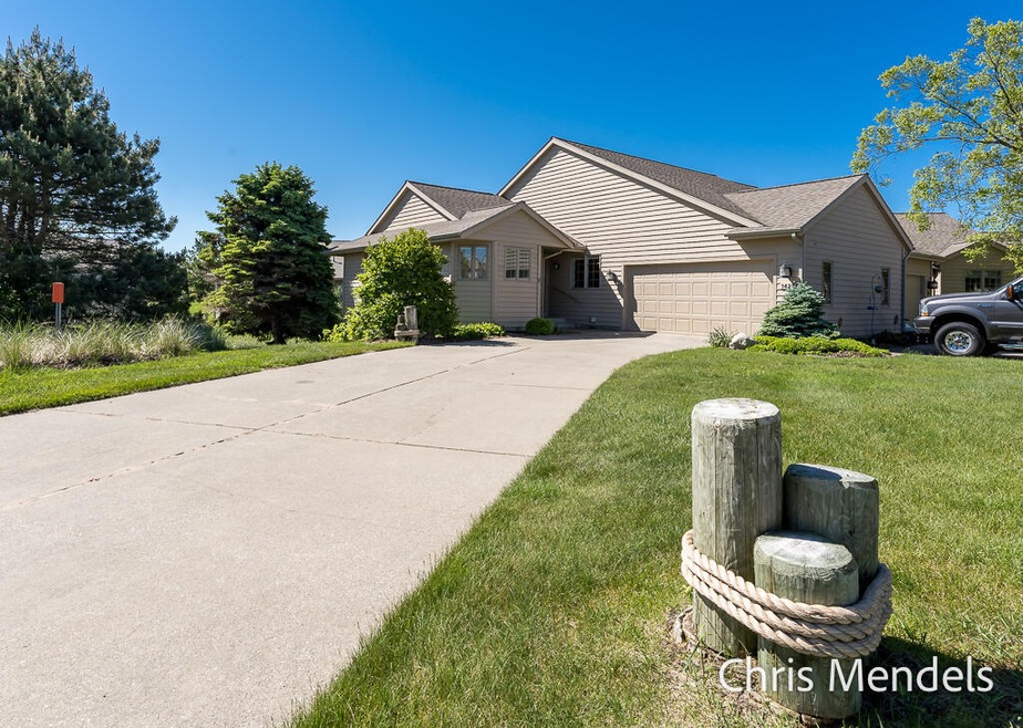 1427E.HarbourTowneCrl-1LoRes