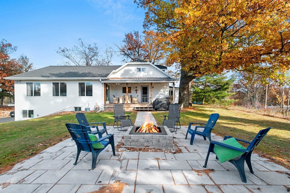 661 N Main St, Oconto Falls, WI 54154 - photo 1