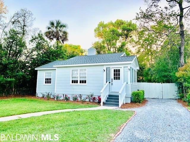 152 Pinehill Dr, Mobile, AL 36606 - photo 1