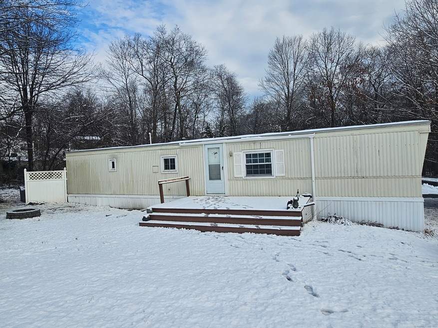 634 Hopeville Rd unit TRLR 19, Griswold, CT 06351 - photo 1