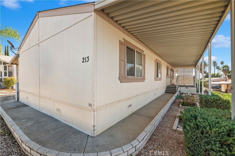 1536 S State St unit 213, Hemet, CA 92543 - photo 1