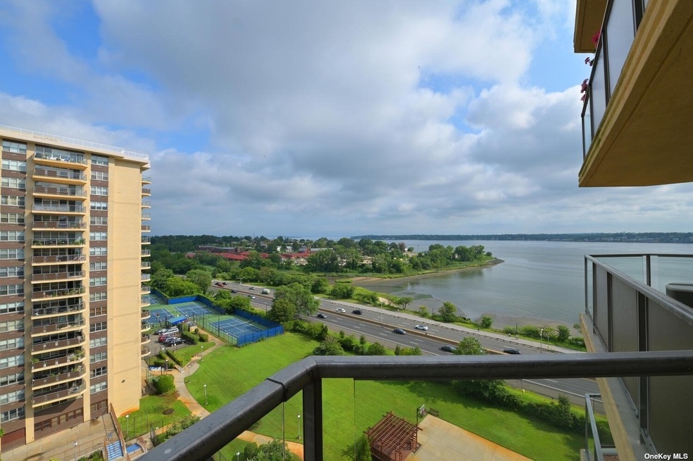 1805 215th St unit 11P, Bayside, NY 11360 - photo 1