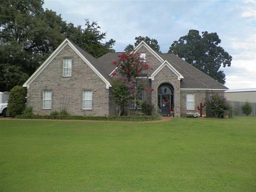 40 Austin Cir, Oakland, TN 38060 - photo 1