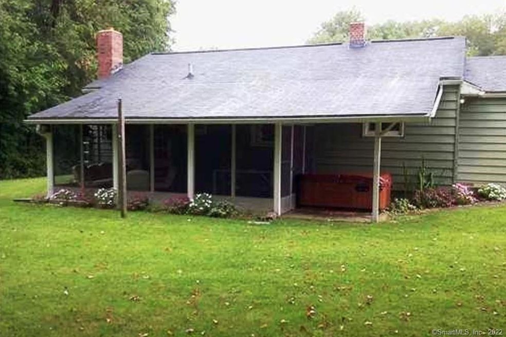 8 Jefferson Ave, Norwich, CT 06360 - photo 1