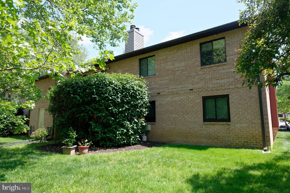 33 Le Forge Ct, Chesterbrook, PA 19087 - photo 1