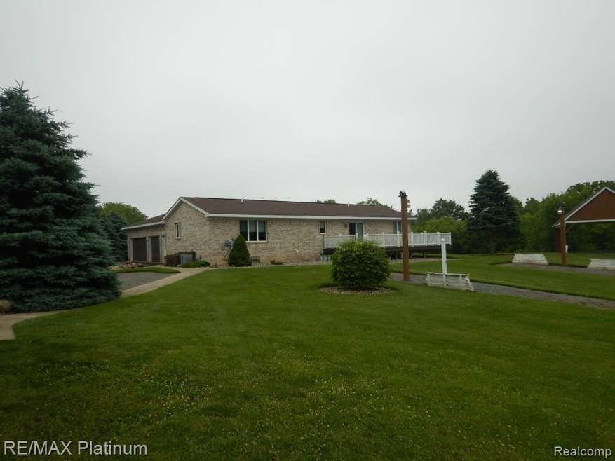 Rear view Brick Ranch 5+ acres, deck, pavillion