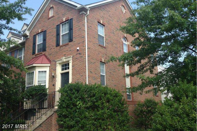 9810 Woodview Dr, Bowie, MD 20721 - photo 1