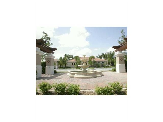 Facade/Exterior Front