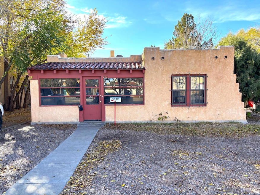 2112 Lead Ave SE, Albuquerque, NM 87106 - photo 1