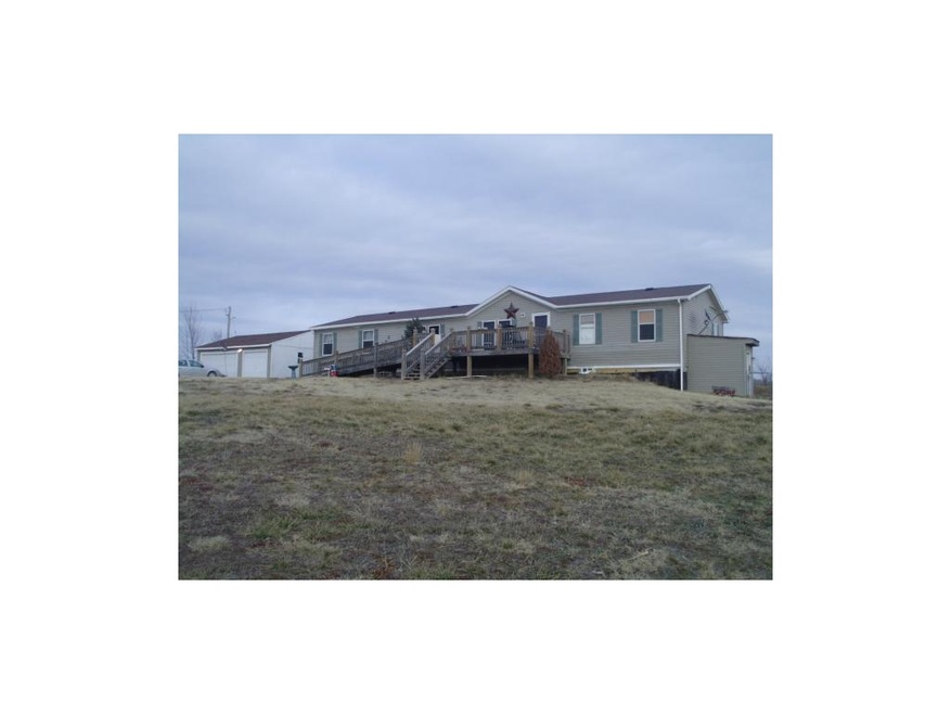 Large manufactured home in a quiet, country settin