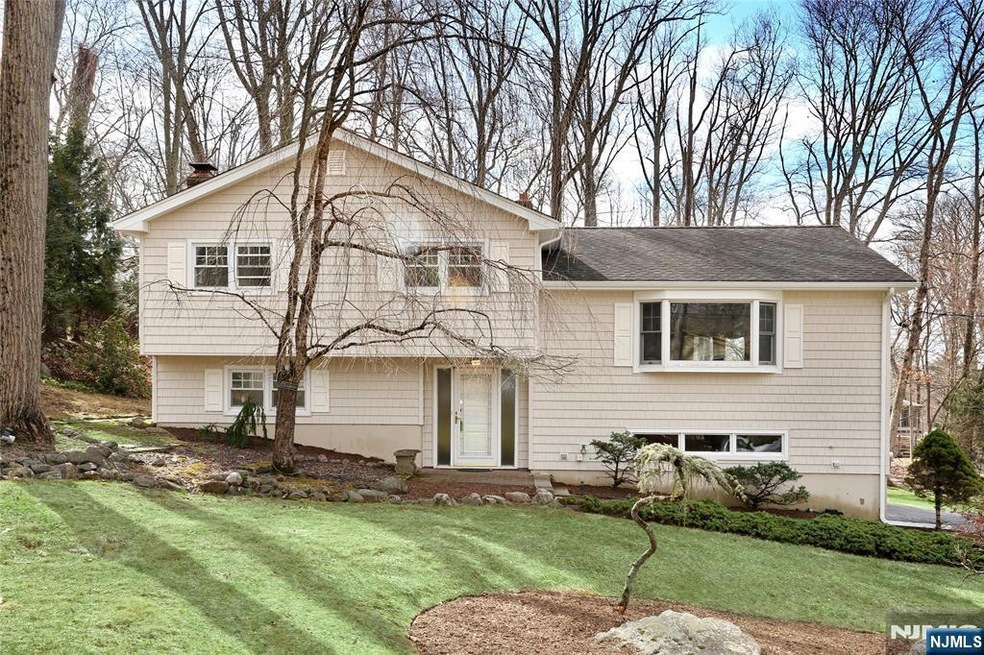 567 Stellman Rd, Rivervale, NJ 07675 - photo 1