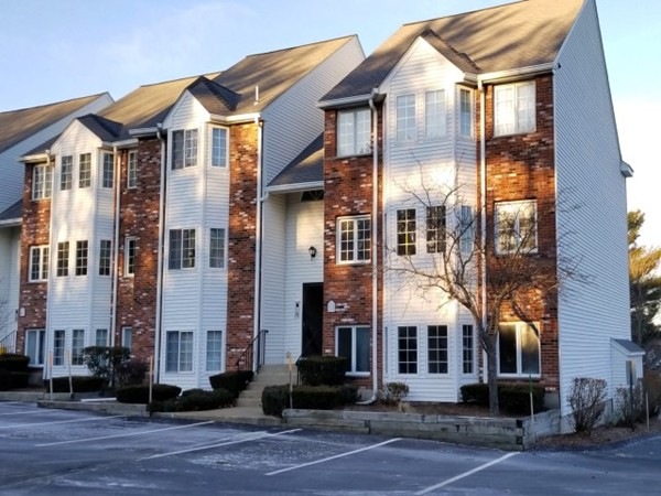 122 Tall Oaks Dr unit V, South Weymouth, MA 02190 - photo 1