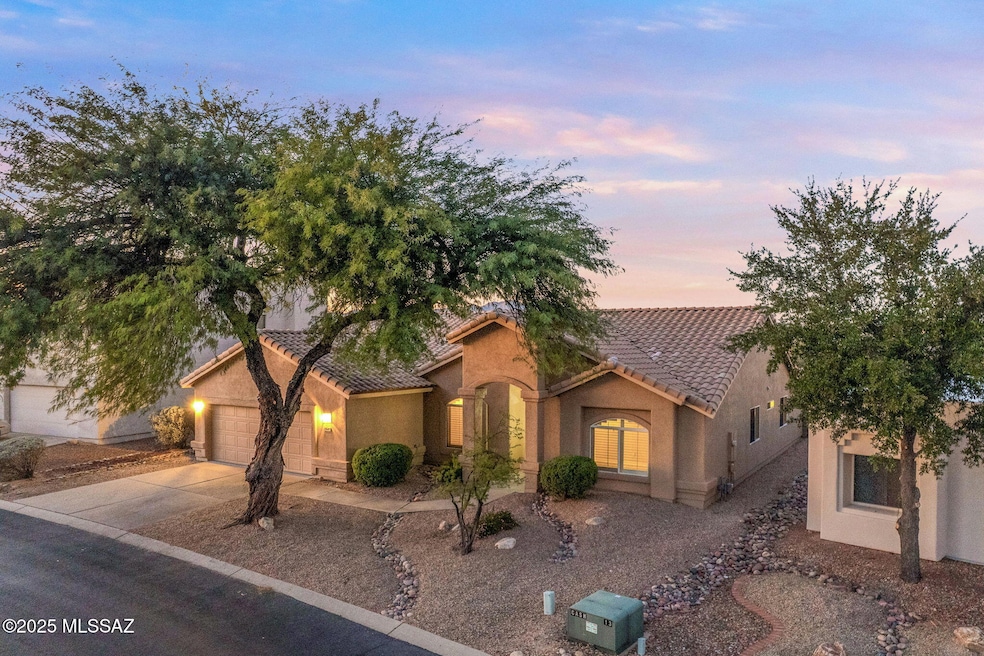 1645 E Ganymede Dr, Tucson, AZ 85737 - photo 1