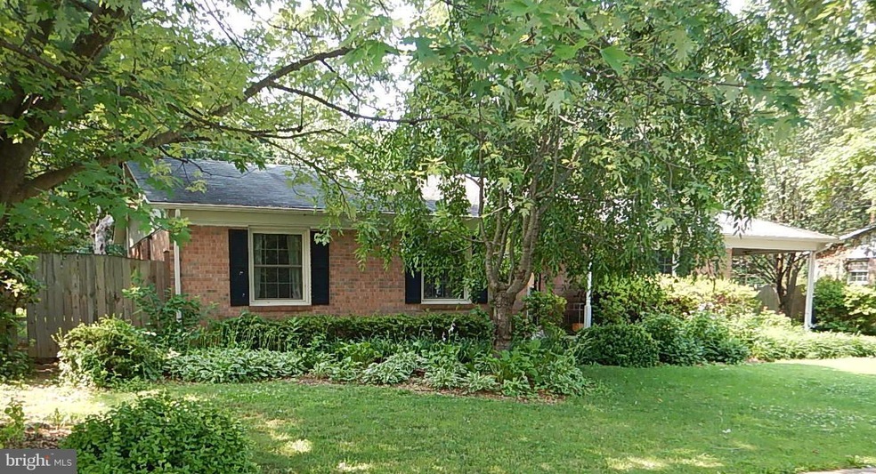 230 E Loudoun Valley Dr, Purcellville, VA 20132 - photo 1