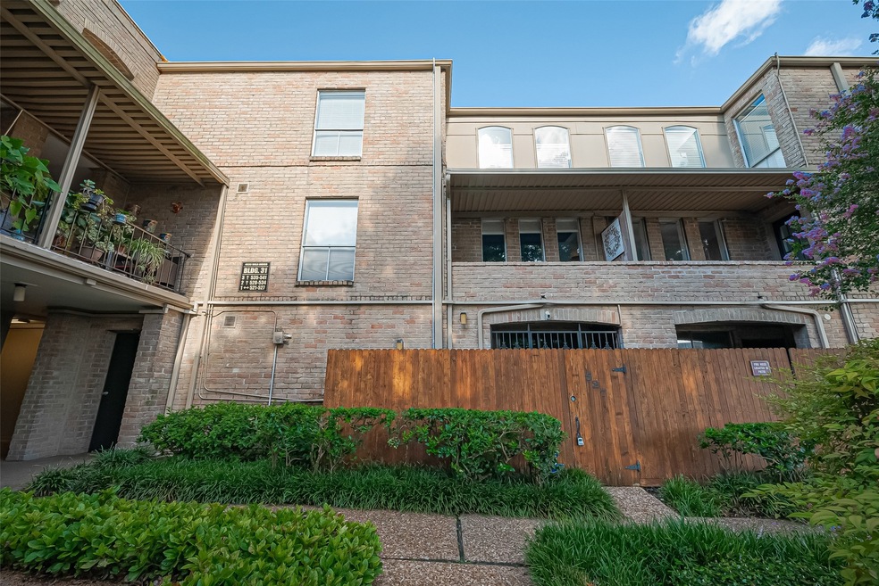 Beautifully landscaped community