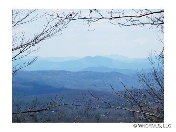 Home with Mountain Views!