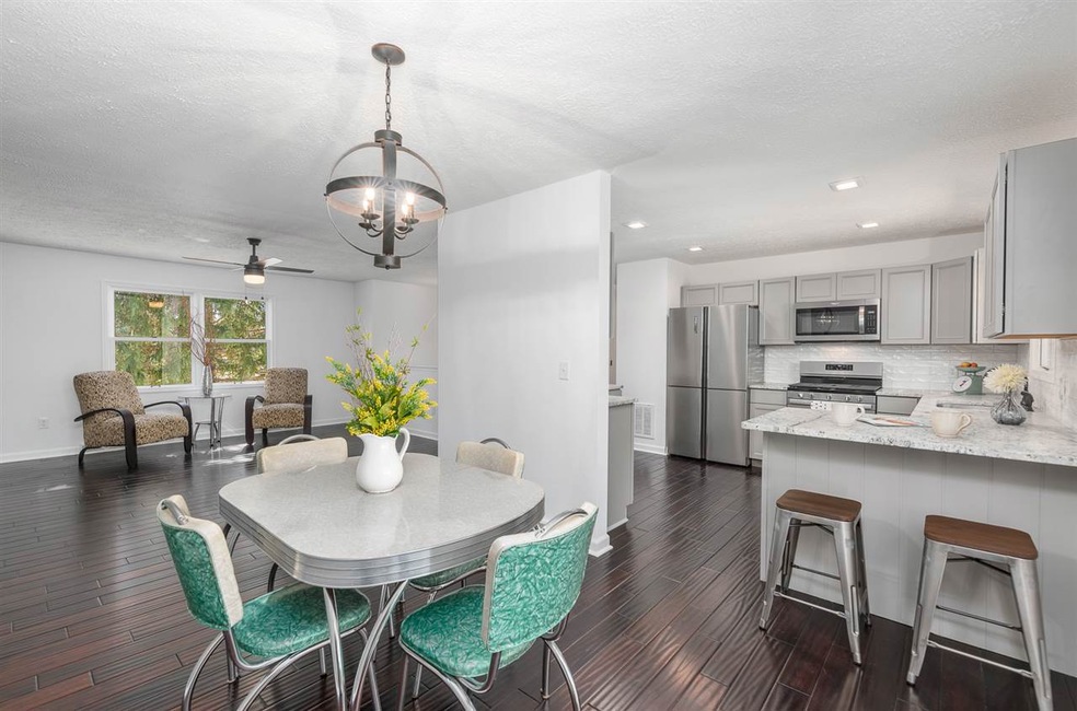 525 Edwardian Ln, Waynesboro, VA 22980 - photo 1