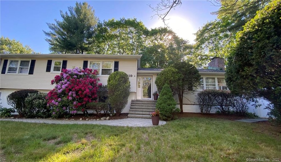 Spacious Colonial Split