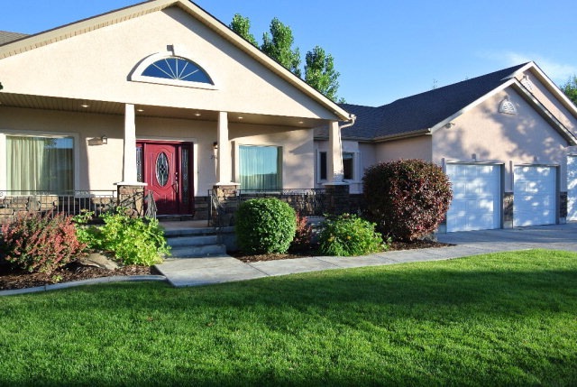 756 Nicholas Dr, Blackfoot, ID 83221 - photo 1