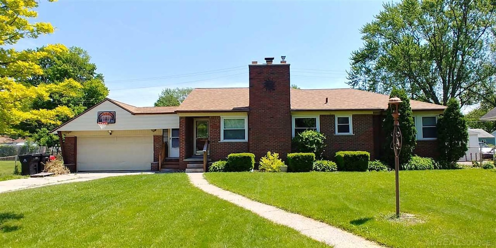 26400 Belanger St, Roseville, MI 48066 - photo 1