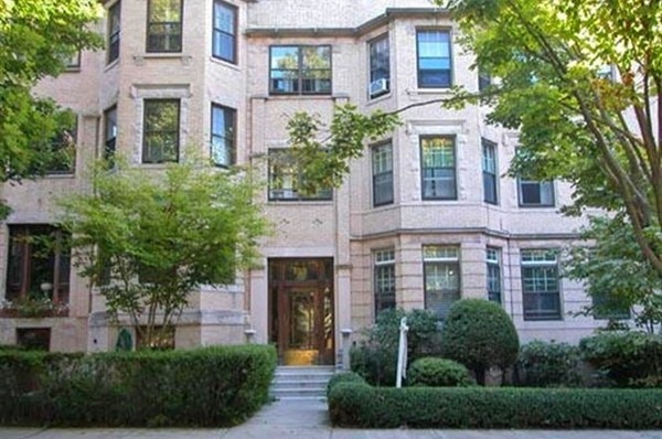 179 Babcock St unit 2, Brookline, MA 02446 - photo 1