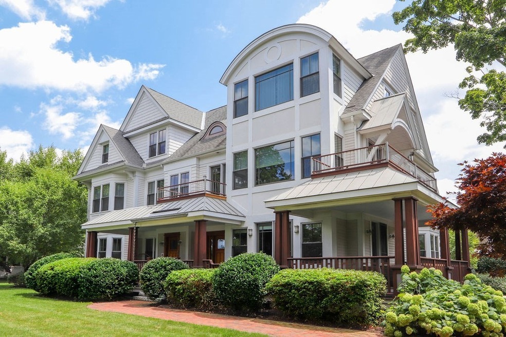 67 Burroughs St unit D, Jamaica Plain, MA 02130 - photo 1