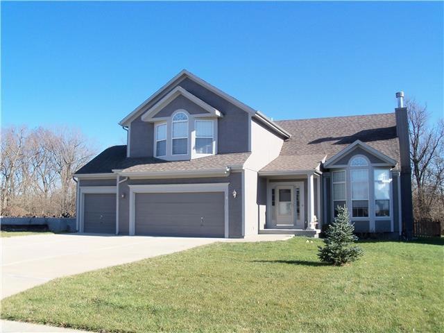 20959 S Skyview Ln, Spring Hill, KS 66083 - photo 1