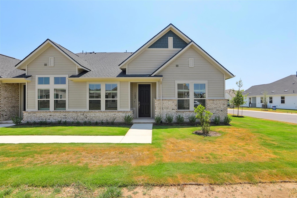 140 Stewart Dr unit 102, San Marcos, TX 78666 - photo 1