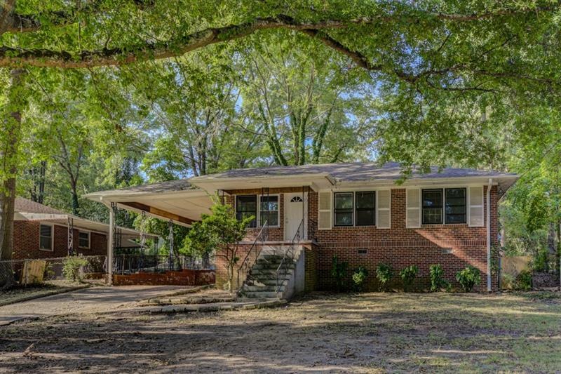 Bright And Beautiful Brick Ranch!
