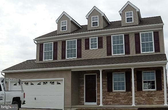 437 E 3rd St, Bernville, PA 19506 - photo 1