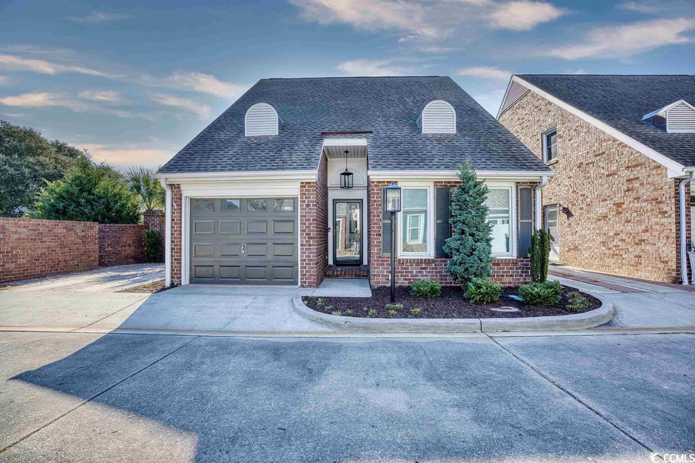 305 2nd Ave North