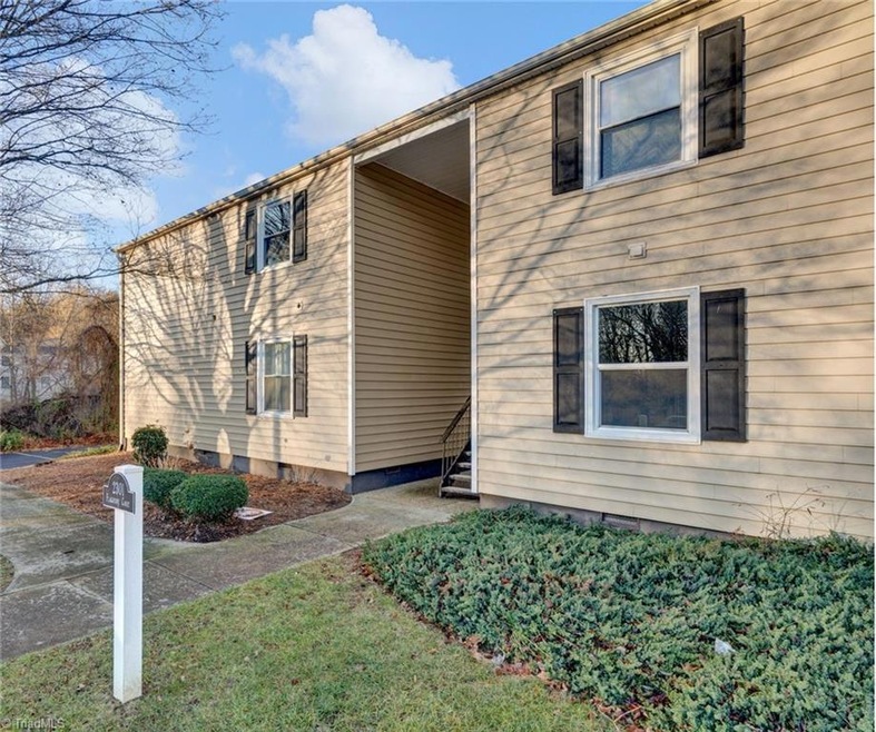 One level condo on the main, beautifully updated to be modern & stylish.