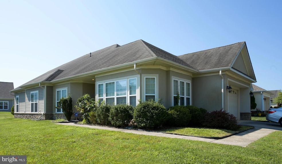 11156 Montclair Ct, White Plains, MD 20695 - photo 1