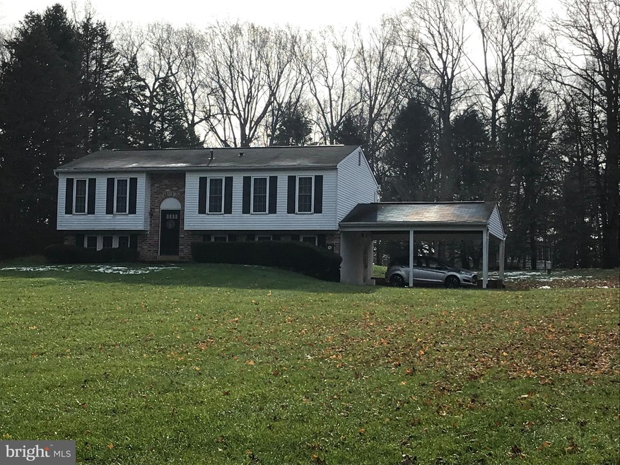 5413 Fantail Dr, Sykesville, MD 21784 - photo 1